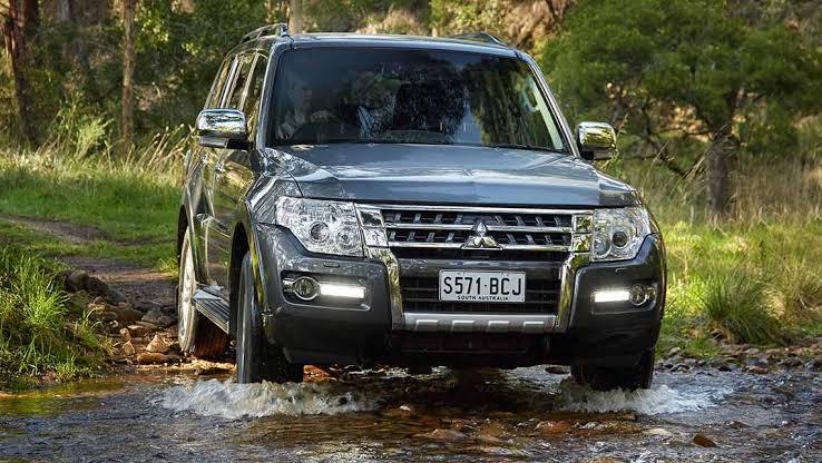 Mitsubishi Pajero - Revolve4x4